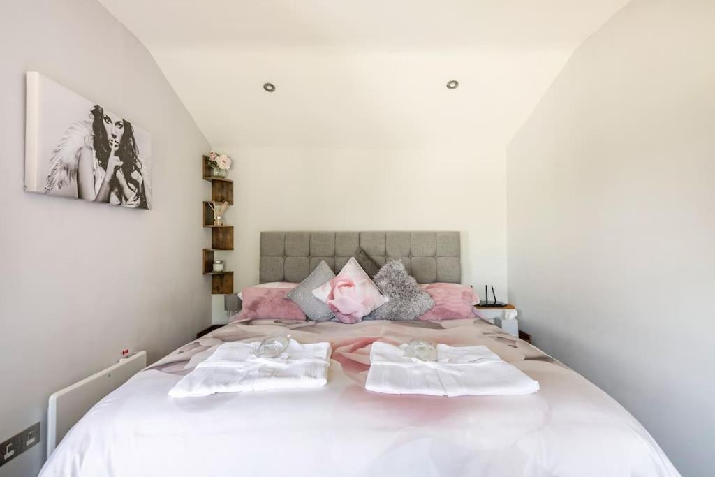 The Summerhouse, Countryside Retreat With Private Hot Tub Bridgnorth Kültér fotó