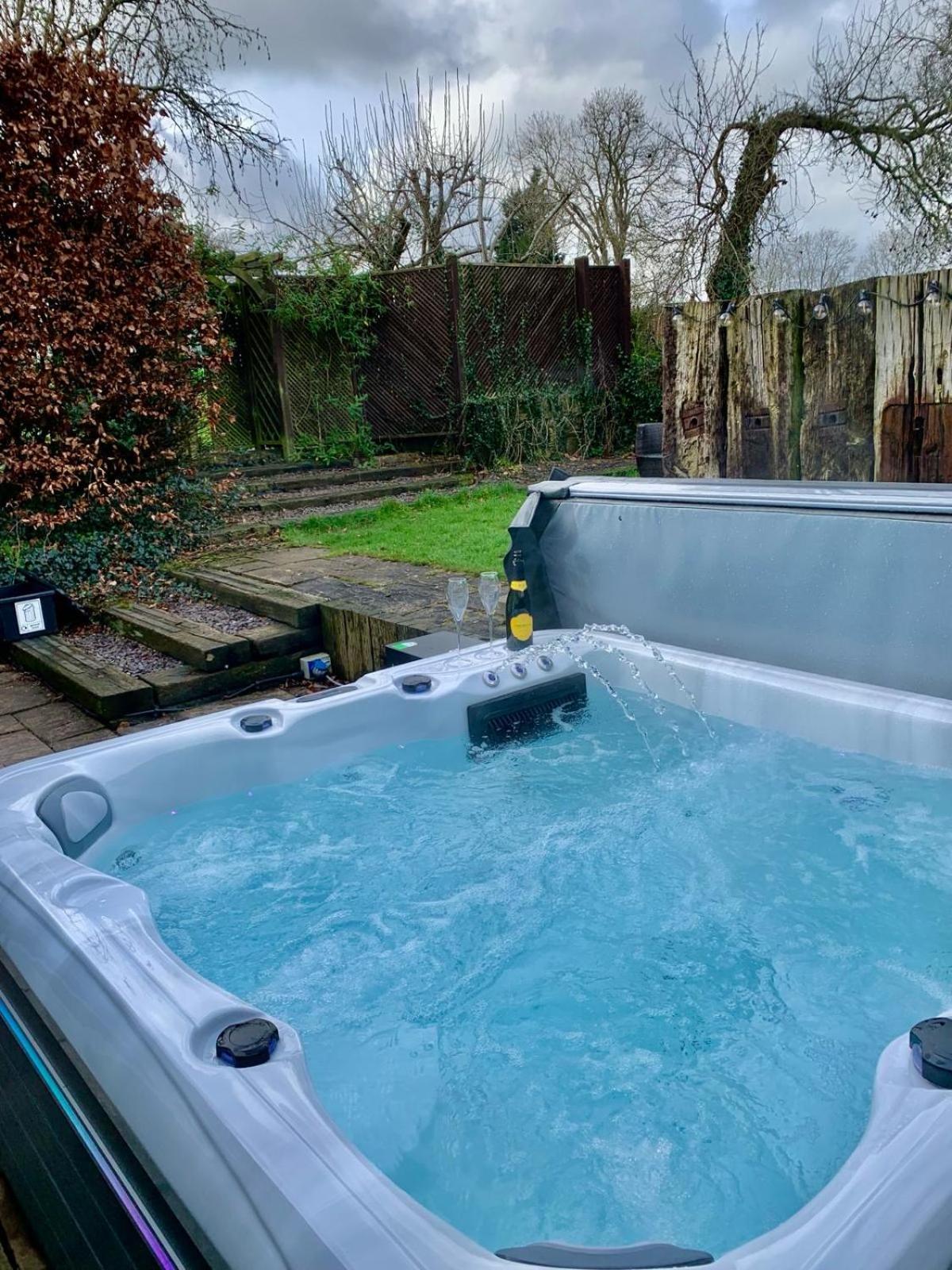 The Summerhouse, Countryside Retreat With Private Hot Tub Bridgnorth Kültér fotó